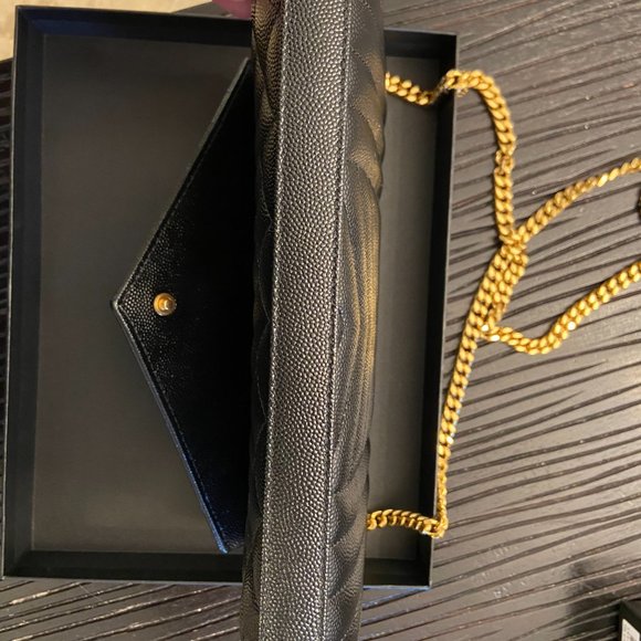 CLASSIC CASSANDRE CHAIN WALLET IN GRAIN DE POUDRE LEATHER - Picture 13 of 13